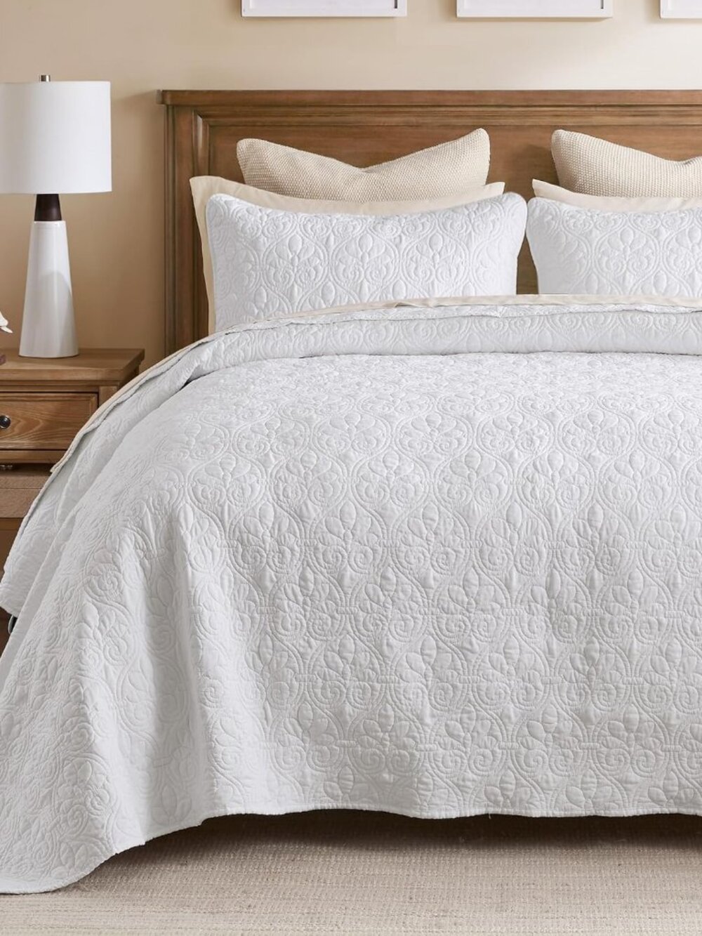 Queen Quilt Bedding Set, Cottage-Inspired Damask, 3PC